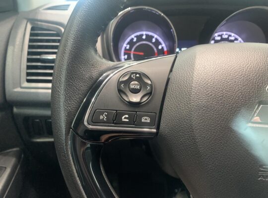 Mitsubishi RVR SE 2019